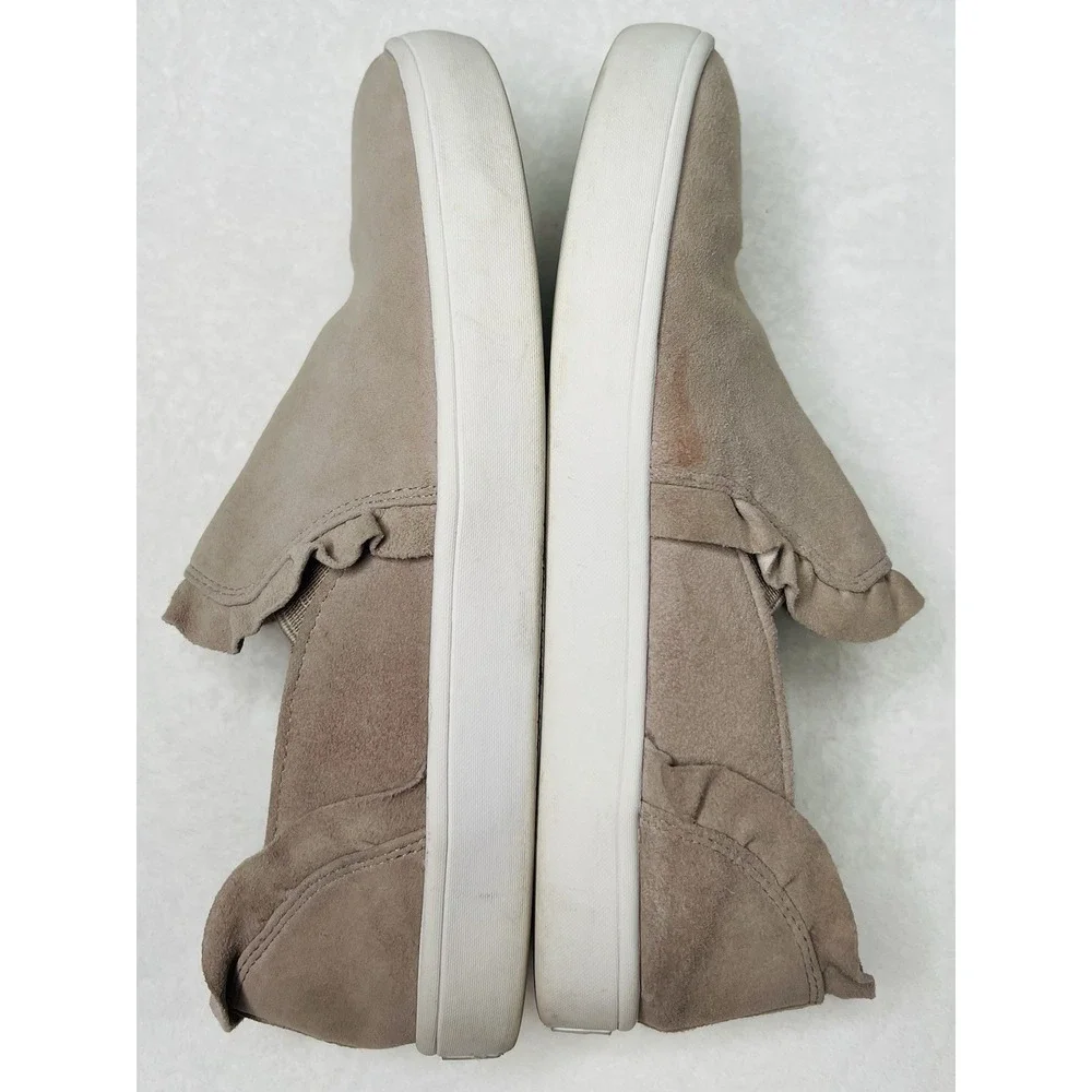 Kate Spade New York Women's Lilly Ruffle Suede Gray Slip-On Sneakers Shoes Sz 6M